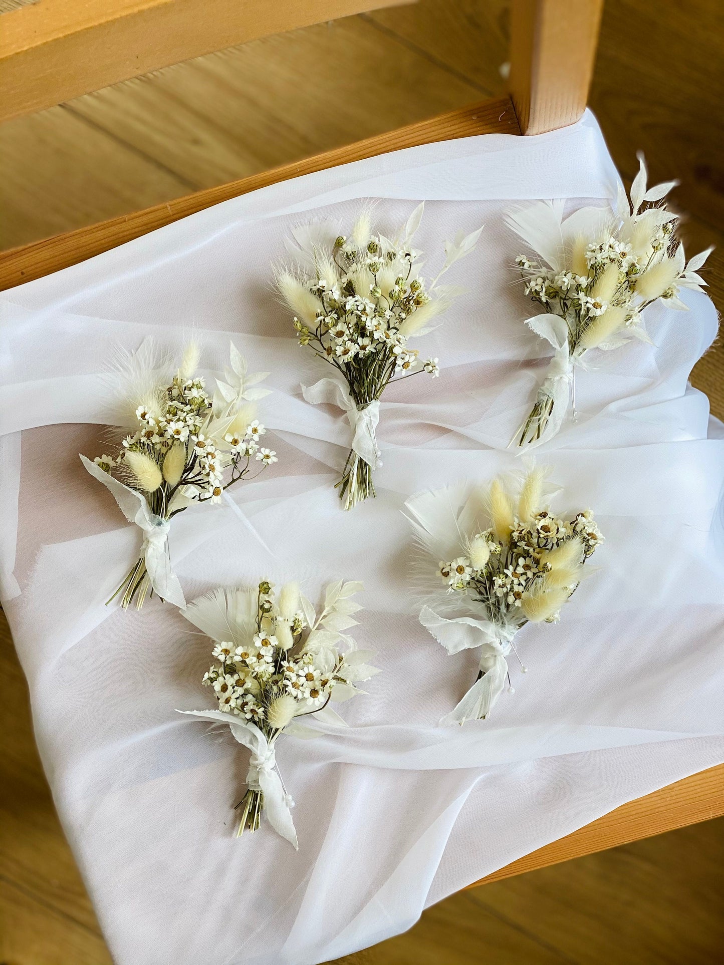 Daisy Dried Flower Buttonholes