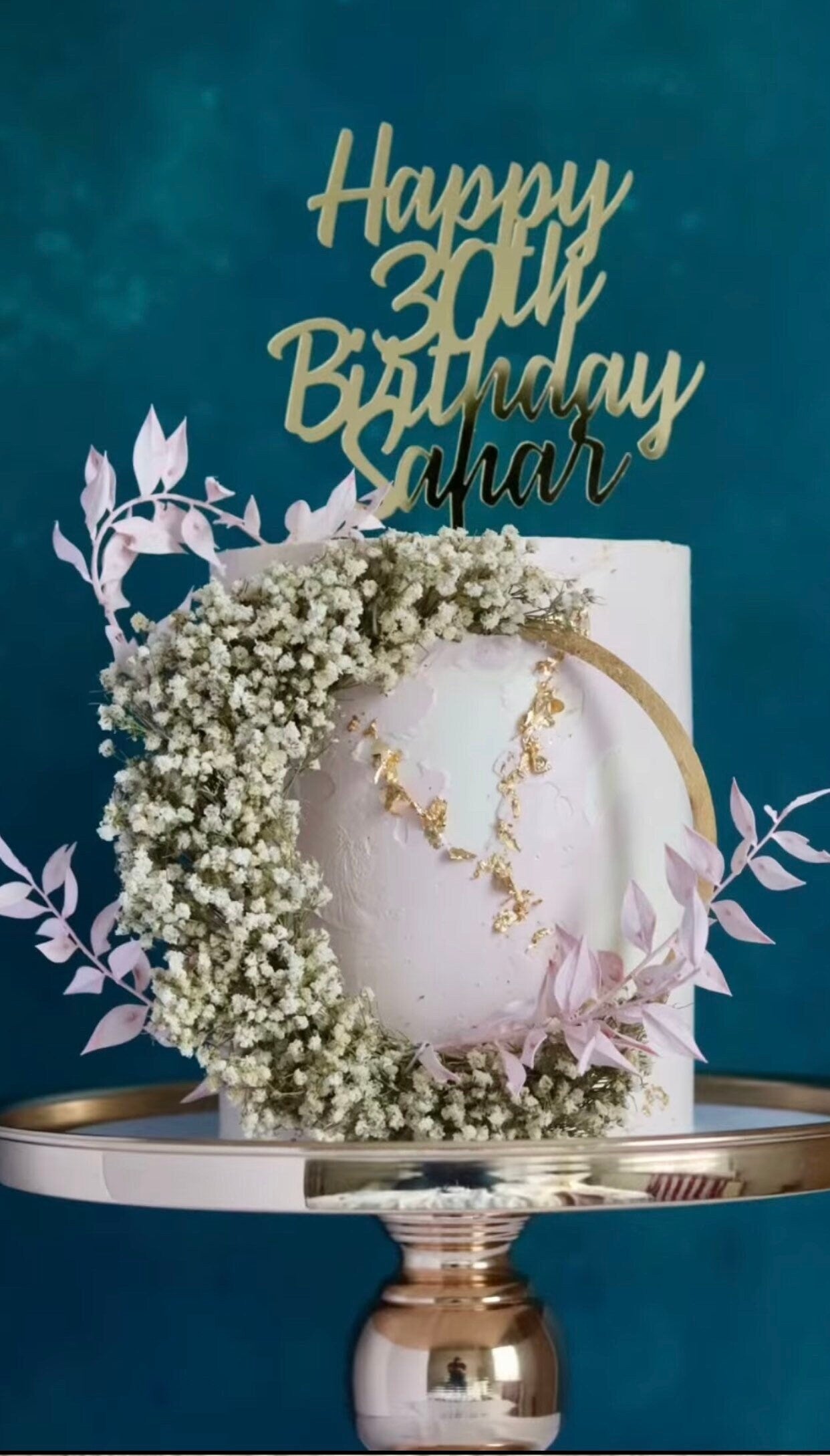Dried Baby’s Breath Cake Topper