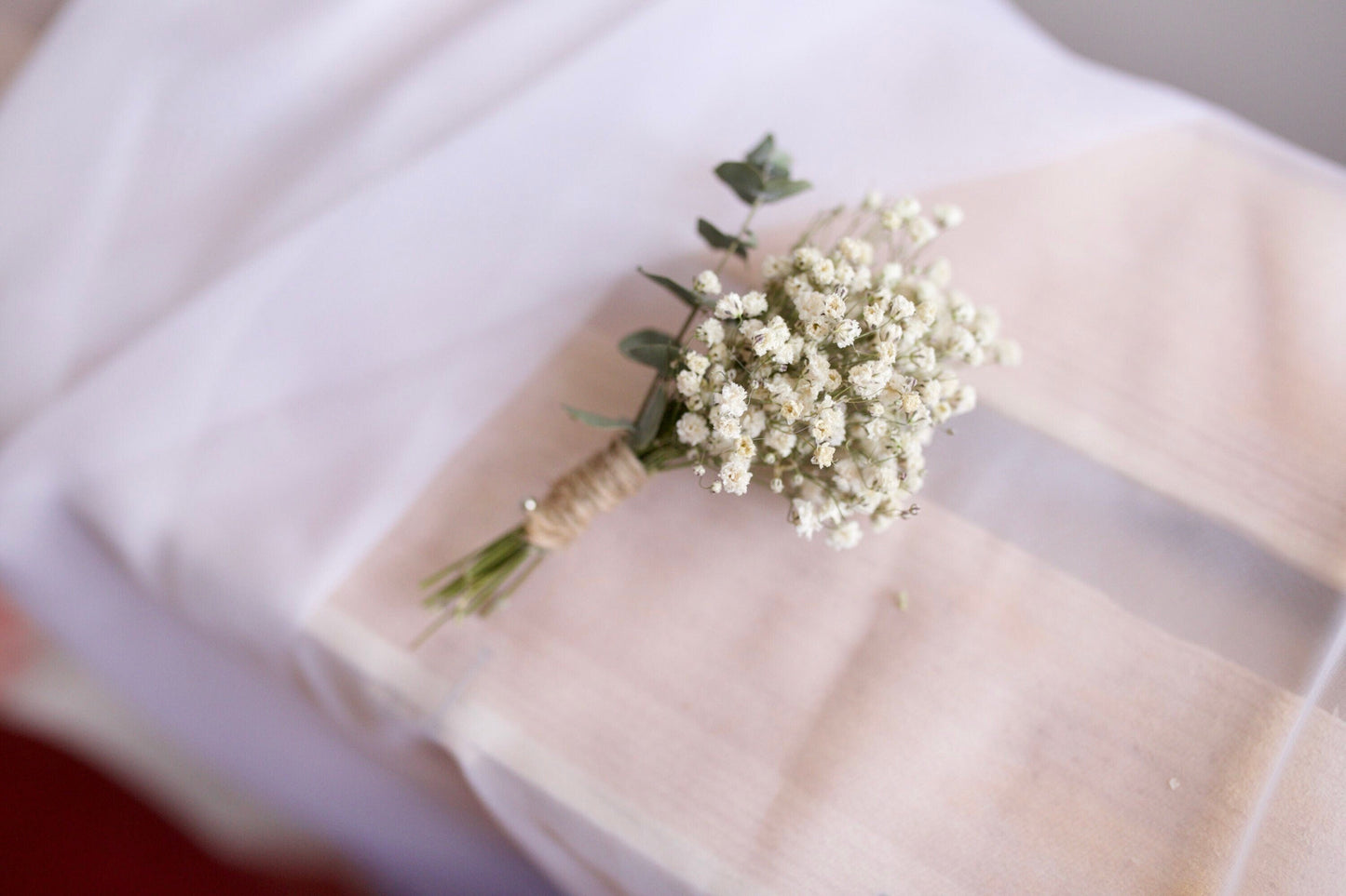 Dried Eucalyptus and Gypsophila Buttonhole/ Groomsmen Gift/ Groomsmen Buttonhole / Woman Corsage/ Greenery Corsage/ Babies Breath Lapel Pin