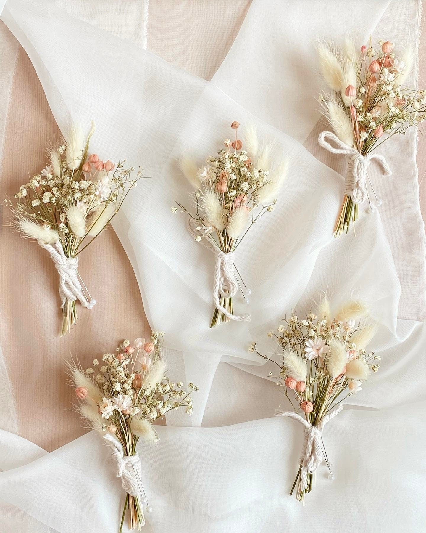 Blush Bunny Tail Groom Groomsmen Buttonholes /Gift for Him/ Babys breath boutonniere