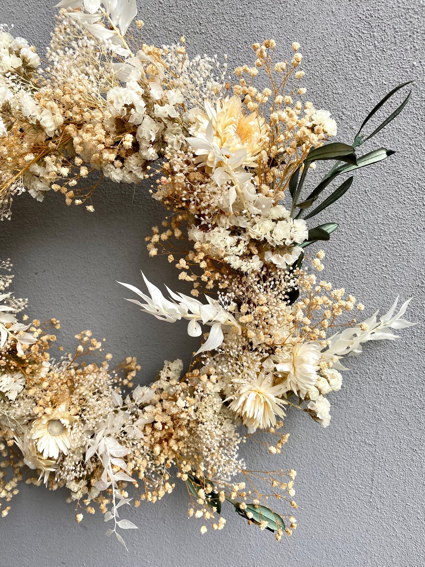 White Christmas Wreath/ Home Decoration/ Door Wreath / Xmas Decoration/ Dried Flowers